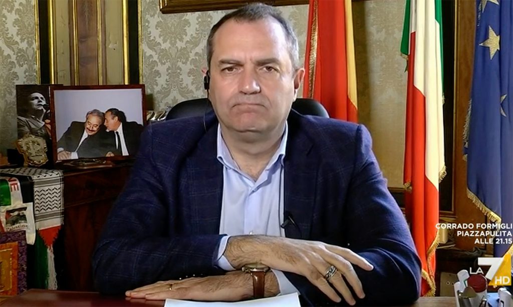 De Magistris: " Quella del Governo Meloni e’ una Manovra deludente"