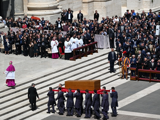 Papa Francesco , l’ultimo saluto .